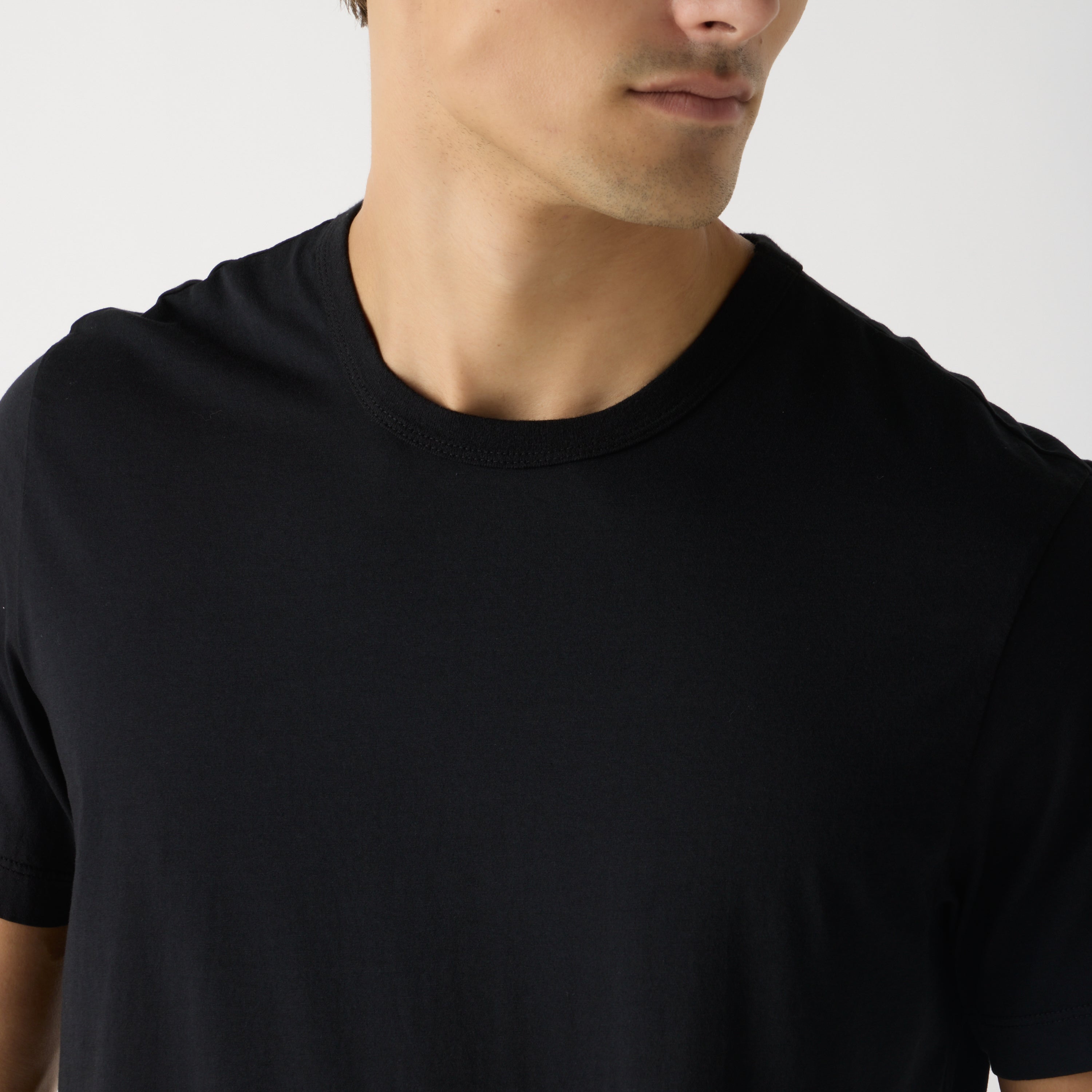 1668 SEAN'S FITTED TEE