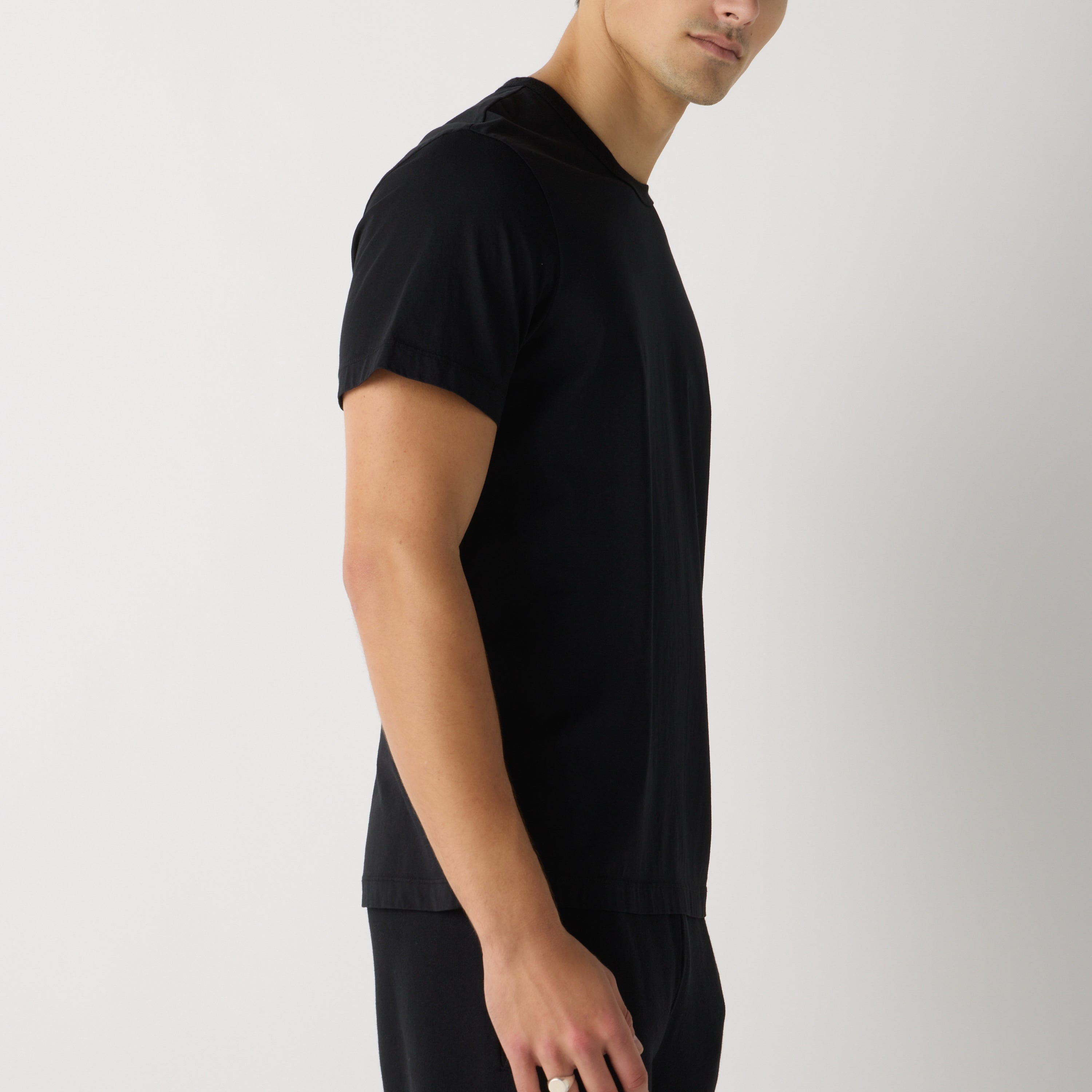 1668 SEAN'S FITTED TEE