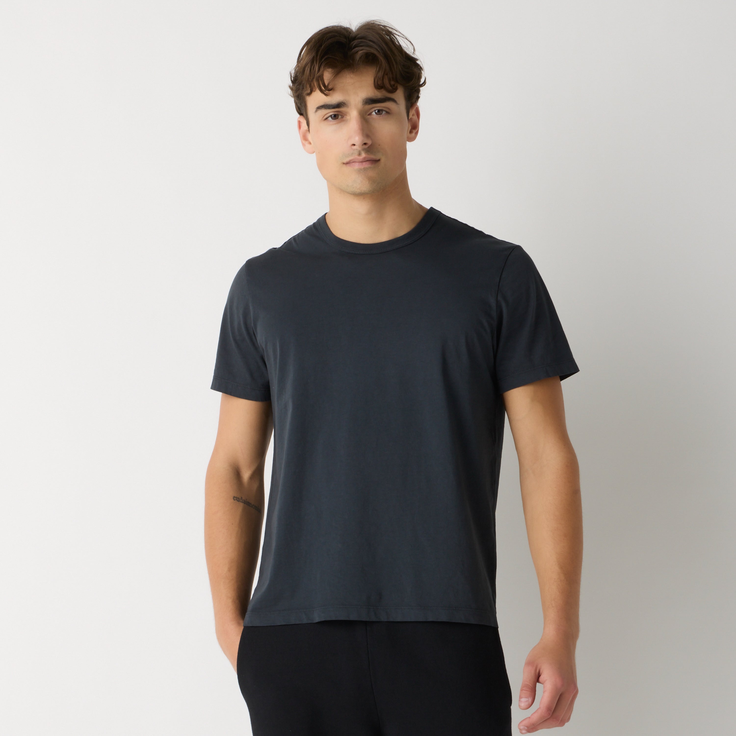 1668 SEAN'S FITTED TEE
